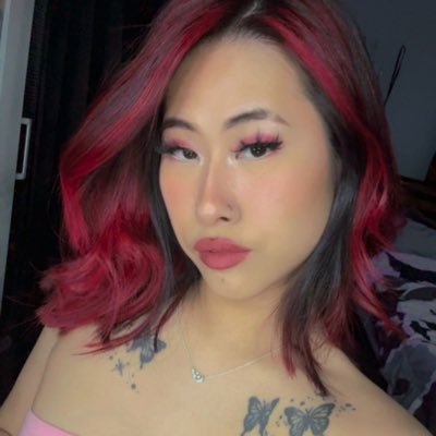 22 y/o✨chinese🇨🇳business major pre-law student🤓i ONLY reply on OF💦