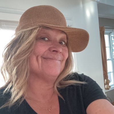 michele13347528's profile picture. 