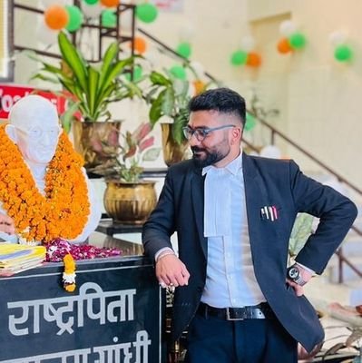 Gandhian, Nehruvian, socialist, Traveller, struggling lawyer. Rewa|bhopal
'तुम्हारी आज्ञाएं ढोता हूँ'
https://t.co/v43A0jptg5