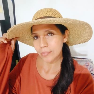 Comunicadora social, me gusta leer y redactar, (tengo mis cuentos) tengo 2 hijos, amo a Dios. Soy optimista #montuvia #Salitre Ecuador