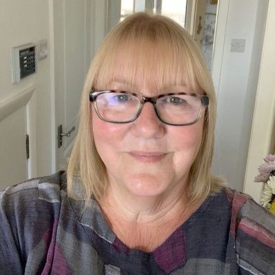 dekavane's profile picture. 