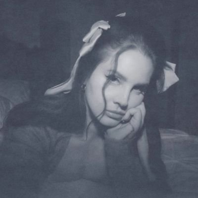 Médica • Ferrarista • Comentarista de livro ruim • Sommelier de miojo
(perfil feito para reclamar e contar mentiras)