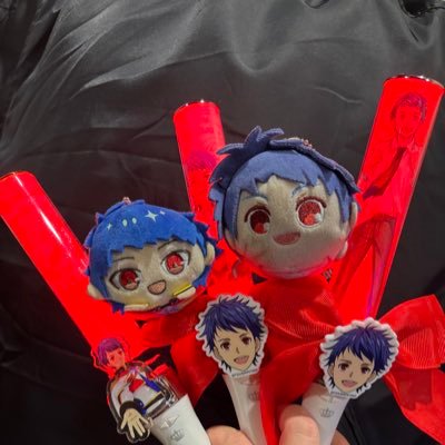 一条シンが至高です。ただのチュッピです。サイゼデートしにキンツアへ通っています。仁のショーが観れたのでもう人生満足しました(o🪄 ◜ω◝ )o🪄
