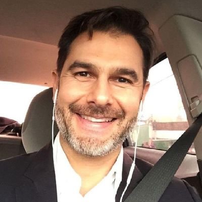 Brain & spine expert.
Neurosurgery & neuroscience enthusiast.
Navigating life’s destined twists courageously. Sharing knowledge & insight