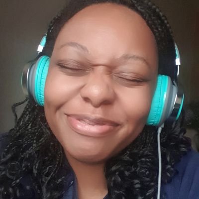 | Girl Gamer 👩🏾💻| 🇬🇧British🇬🇧| Author - see link for publication | Illustrator | Digital Designer |