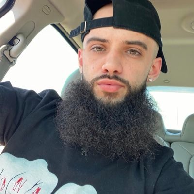 Tvcci__'s profile picture. 