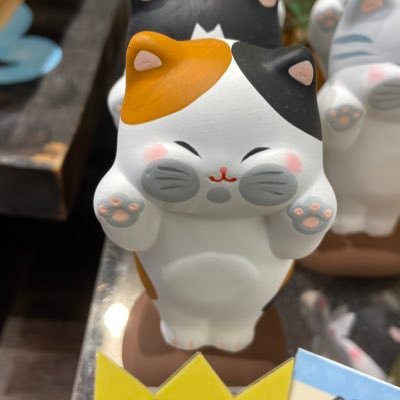 WhoIam2712's profile picture. 