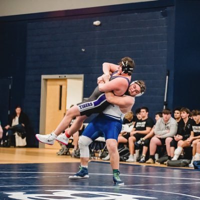 6’1 280 2027 Bethlehem Christian Academy https://t.co/jsfvNgEv3u 🏈 All State,/🤼♂️, NHSCAs all American (706-612-4191)