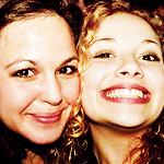 Hi! We are Melody and Yohanna from Argentina. This Twitter is exclusively for Carrie Fletcher is our idol and we can only say we are very proud of her xxx