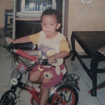 AUL_281004's profile picture. 