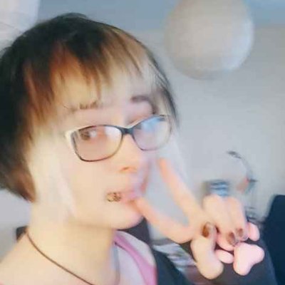 (It/Her)
random queer, nerd, and disⒶbled