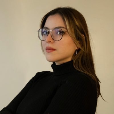 Estefanía Veloz Profile