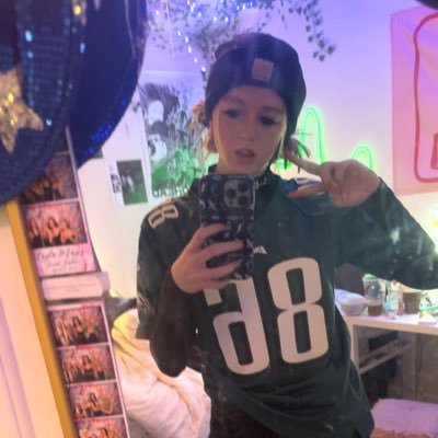 Dedoopeep's profile picture. Hi