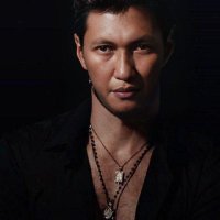 Adhi (@adhisuardi) 's Twitter Profile