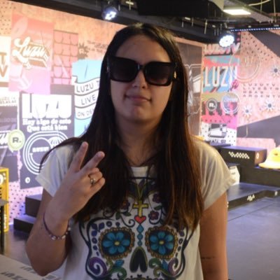 BeluQuerenghi's profile picture. leyendo y twitteando desde las tinieblas