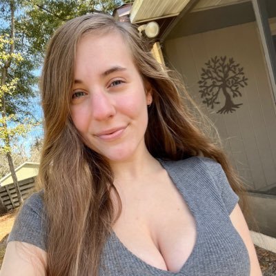 Coffee snob, bookworm, and lover of life ā¤ļøāš„ā¤ļøāš„