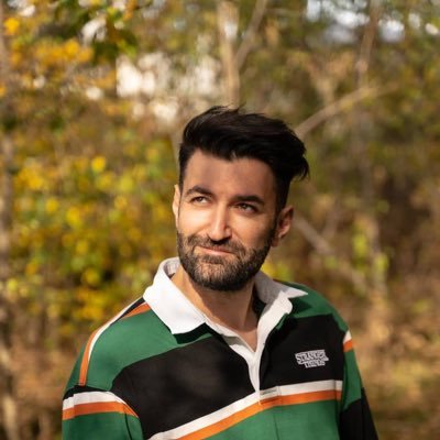 Romanian | Songwriter | Singer 𝓒𝓸𝓷𝓽𝓾𝓵 𝓶𝓮𝓾 𝓹𝓻𝓲𝓿𝓪𝓽
