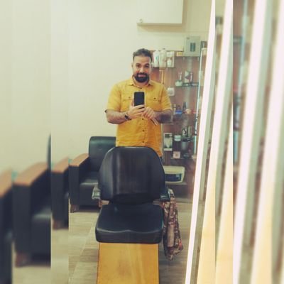 ﷽
اینجا شوخی میکنم بعضی هاش ممکنه کپی باشه از الان گفته باشم
معلم ریاضیات و فیزیک تمامی پایه ها
معلم آموزش و پرورش👨🏫
کارشناسی ارشد هندسه و توپوژلوی