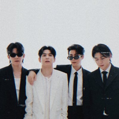 mikoburgos26's profile picture. 