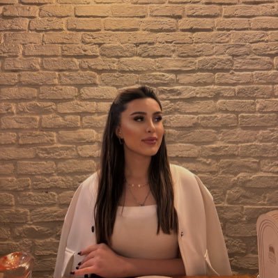 ilknurrtekinn1's profile picture. 47