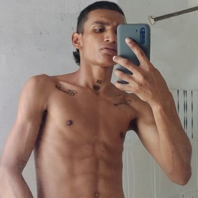 andflp111's profile picture. 420