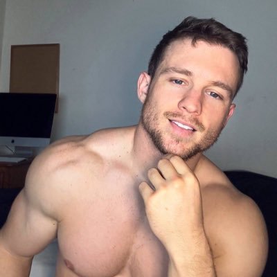 Personal trainer, nutrition tips, steady mind~aesthetics~DM FOR CONTENT. 🍆🔞