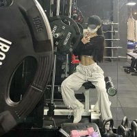 Scarlett (@kakanabal81) 's Twitter Profile