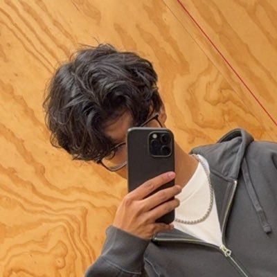 zaiinxhm's profile picture. 