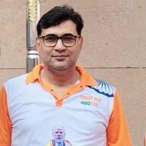 IT Professionals (Architect Java cloud Gen AI) समाज सेवी (जय_भारत) #ठेठबनारसी die heart fan of PM @narendramodi Member of #BJP #RSS #क्षत्रिय views are personal