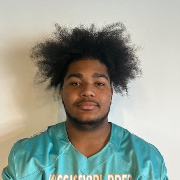 6’4/DE/N/#99 email ashton23655678@gmail.com (734-858-0181) NCAA ID# 2309108834 #JUCOproduced 4 Years eligibility