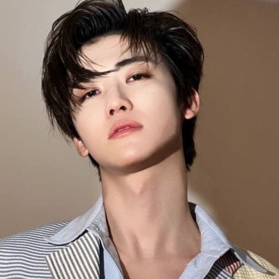 Cloverdalave's profile picture. DM for whereabouts