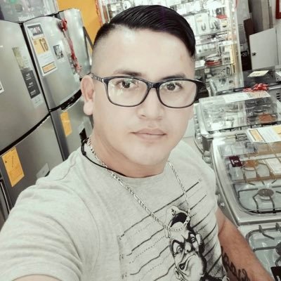 Familia... donde comienza la vida y el amor nunca termina
Hincha del TRICAMP3-0N EMELEC
🇪🇨💙⚽️🏟