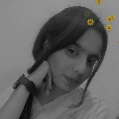Simran___05___'s profile picture. 