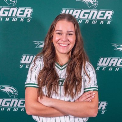 La Center HS ‘26 // Committed // NW Bullets 18u McGee // 1B,OF // NCAA ID: 2405318457 -bakerlauren901@gmail.com