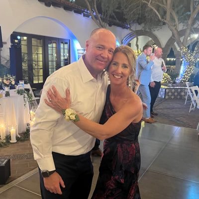 Proud husband and father. Head baseball coach and girl's golf coach at Millard South.