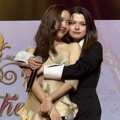 sarobec's profile picture. #srchafreen #beccca
🌷🦋🌹🧚🏻‍♂️🐶🦈