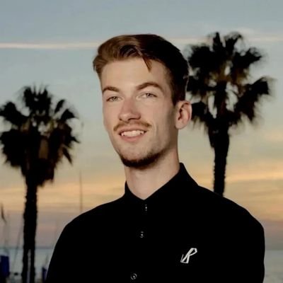 IT Enthusiast, Prompt Engineer and Developer, always looking towards the next level 🚀