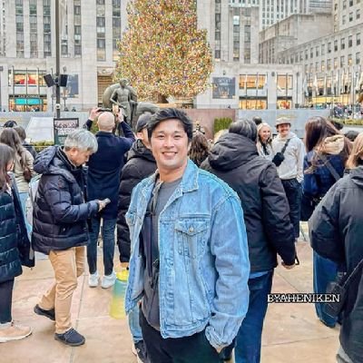 hello my name is wow Johnson English name been known as David come from Japan now living in California USA and I'm single father