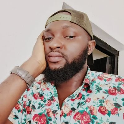 monsieurraheem's profile picture. Beg God, not men! 😊