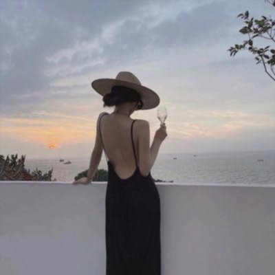 LindaEd17389566's profile picture. 裏あか女子/性欲を発散するためのアカウント/軽率に甘やかしてください。/ちん凸歓迎/通話/出会い○
えっちなのこっち➡
https://t.co/eVyNtMRj4u