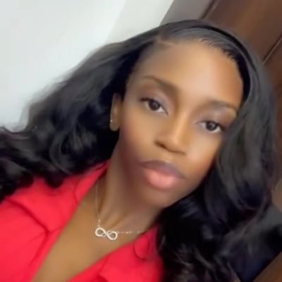 precious_anisha's profile picture.
