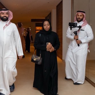 المدير التنفيذي لشركه 4S media مديرة اداره التسويق SBA سابقا و مذيعه محبه لمجال السيارات