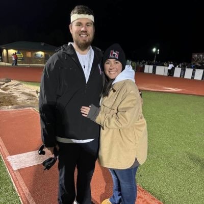 Christian | Husband | Educator | Big Skill Coach | @HgroveFootball | II Thessalonians 3:10 #EAT | #𝔻𝔽𝕄 |