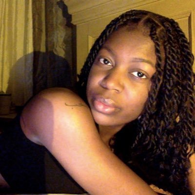 E4RTH2J's profile picture. ☉♍︎ ☾♓︎ ↑♉︎ virgo from Venus 🧜🏽‍♀️