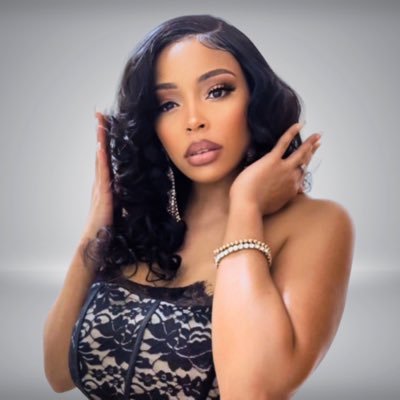 Marketing Strategist & Media Correspondent | Cali’s Mom 🥰 | Writer & Emcee | Woman in Tech | Researcher | Joliet-Atlanta✈️ #DopeBae