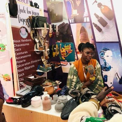 Sénégalo-Cape-verdean🇸🇳🇨🇻
Maroquinière Bottière et cordonnière
S.G du RCMK
77 433 85 42
alhamdoulilah 🙏🏽 Pro Sonko à vie🇸🇳✊🏾
Mme DOUCOURÉ❤️