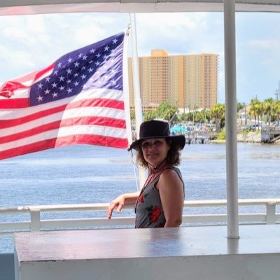 NO DM 🚫MAGA FreeDexterTaylor FreeTinaPeters Conservative Christian Wife Mother & Grandmother. Breast cancer survivor. By the grace of God, I lived through it.