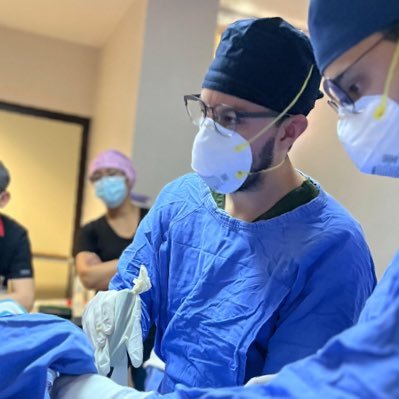 Medicina Interna / R3 de Nefrología 🇲🇽🇲🇽 Hospital Central del Estado, interés en nefrología crítica y trasplante