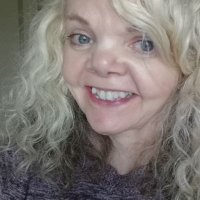 Sarah Welch (@wehatetories) 's Twitter Profile