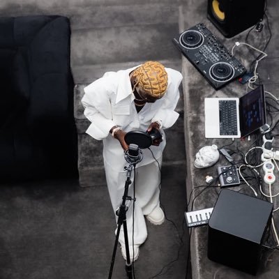 Ayobamifrosh2's profile picture. Always looking forward